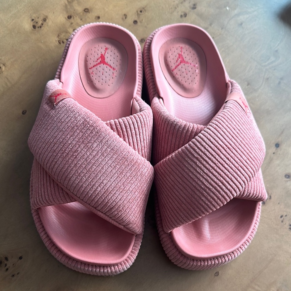 Jordan Women's Sandals in Pink